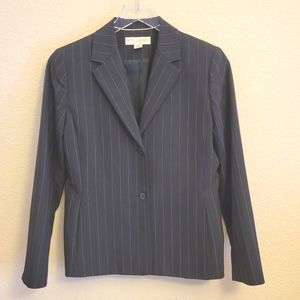 Petite Sophisticate Black Pinstriped Blazer Sz 4